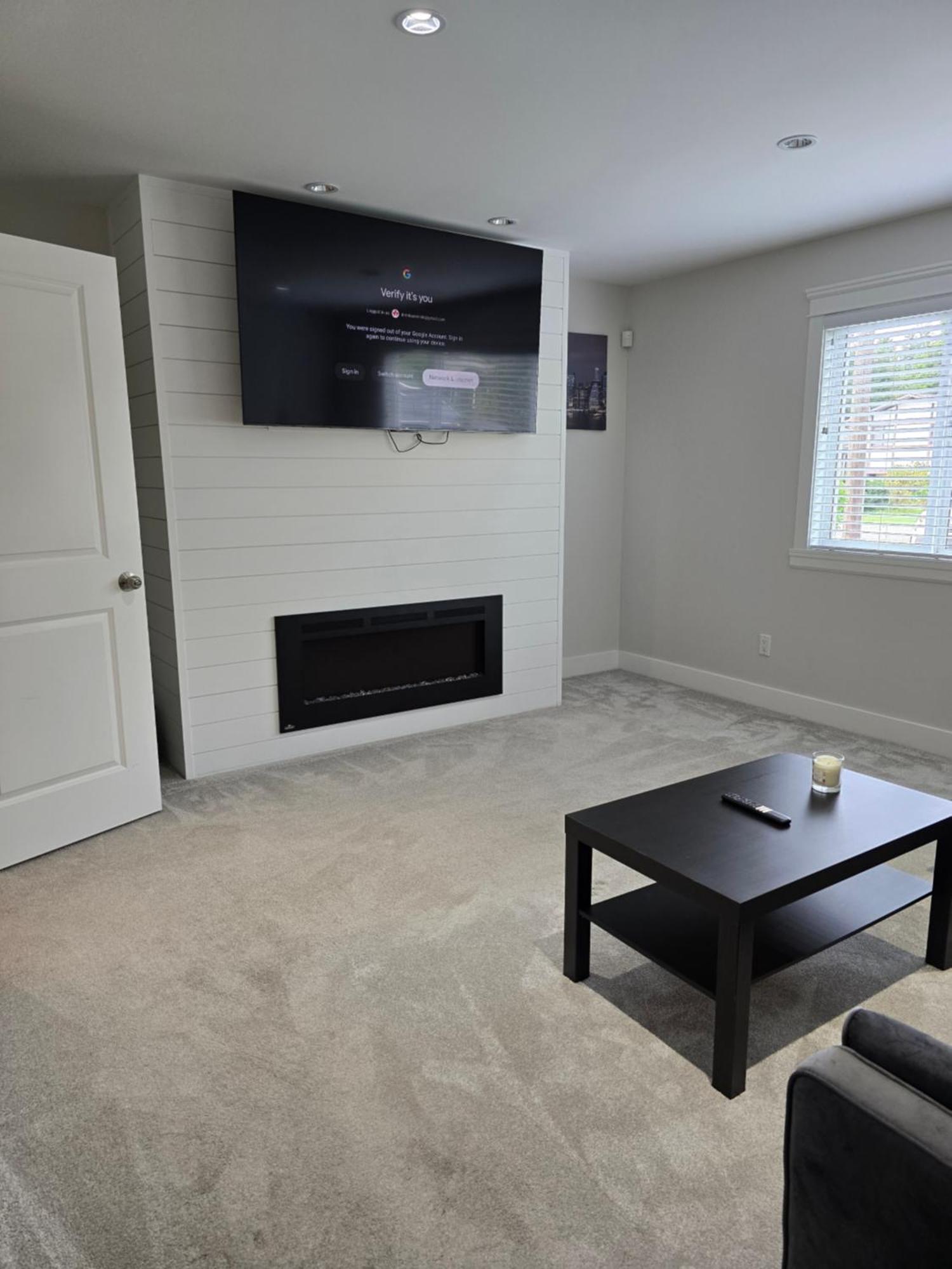 Private 1 Bedroom In Brookswood Langley Exterior photo